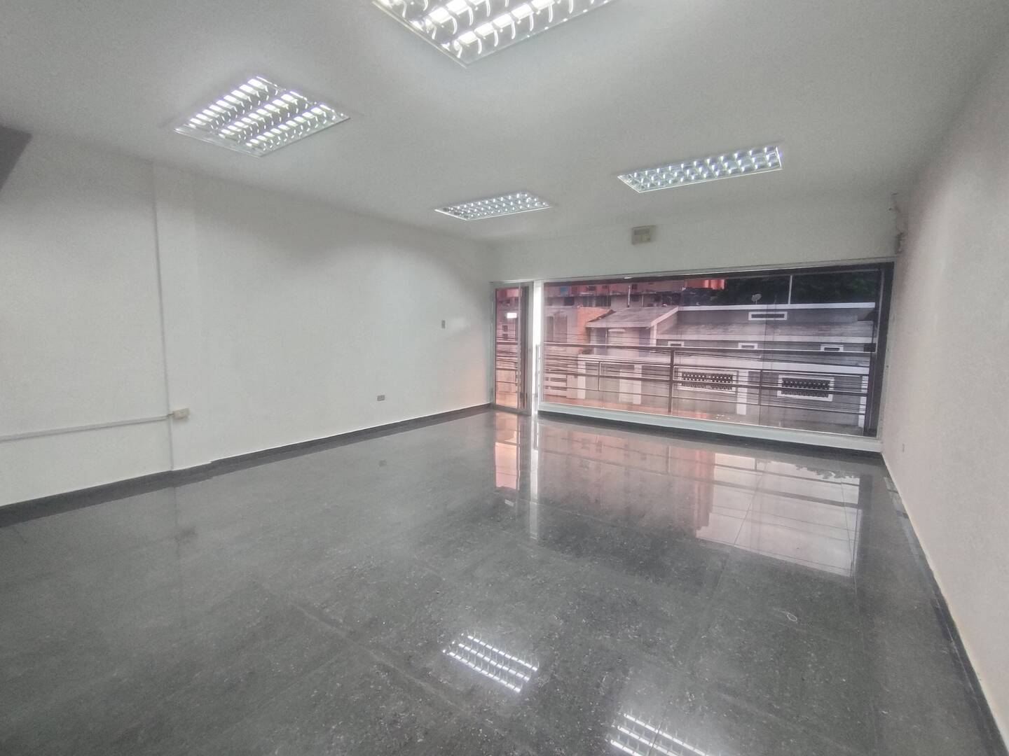 #8720 - LOCAL COMERCIAL para Alquiler en Maracaibo - V