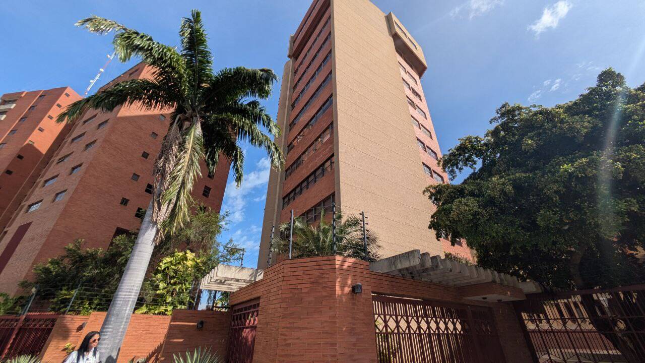 #8721 - APARTAMENTO para Alquiler en Maracaibo - V