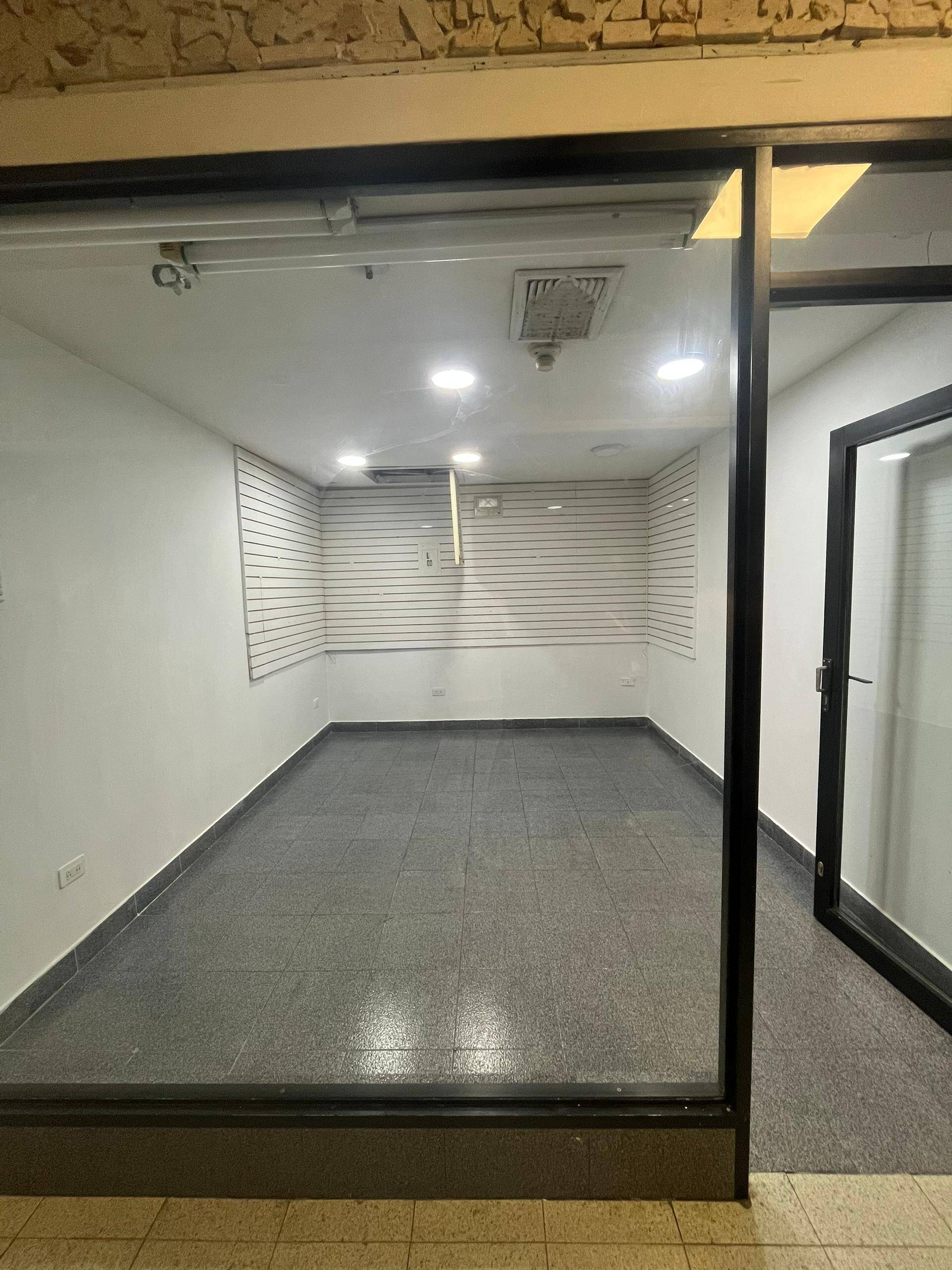 #9264 - LOCAL COMERCIAL para Venta en Maracaibo - V