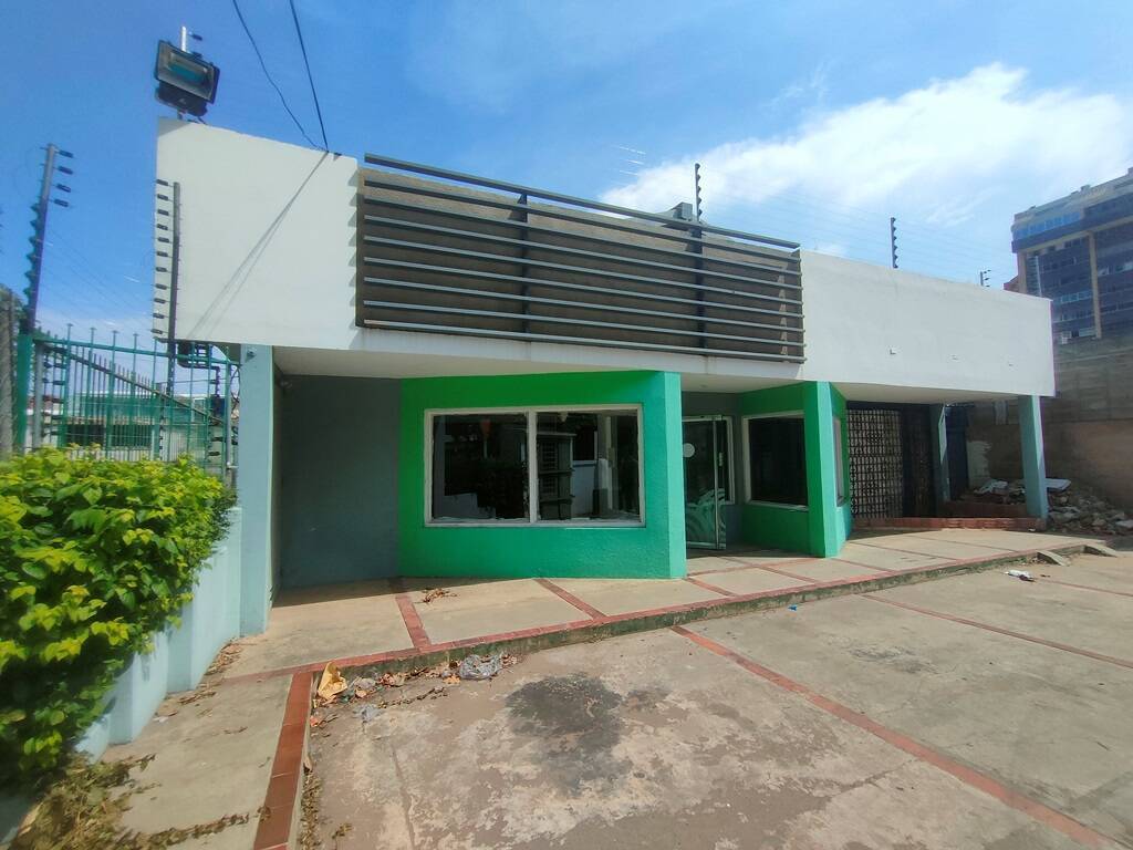 #9352 - LOCAL COMERCIAL para Venta en Maracaibo - V
