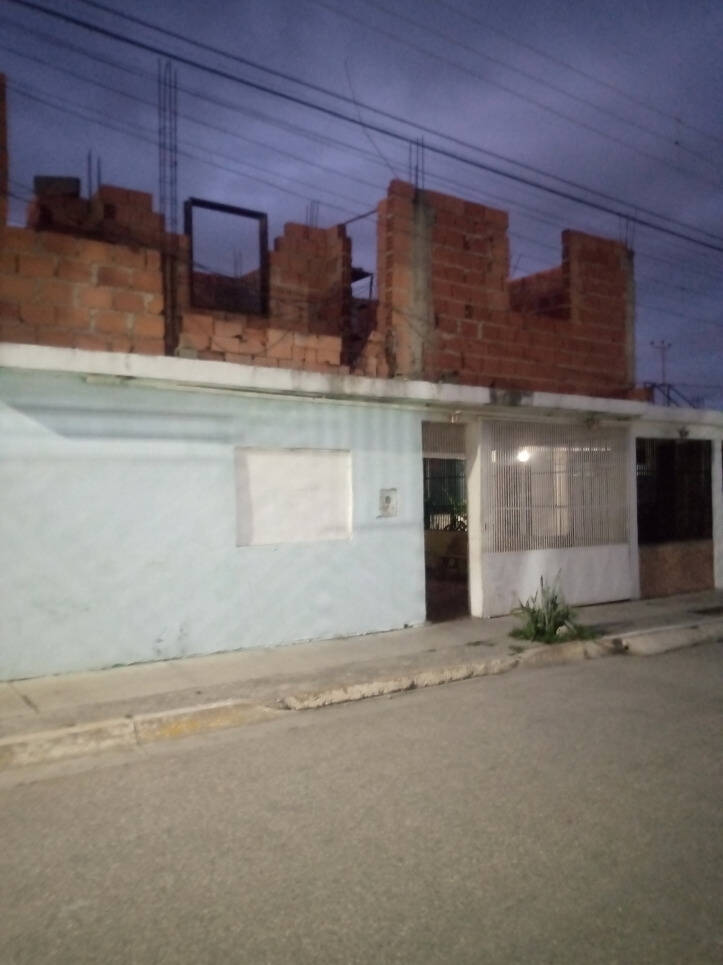 #9799 - CASA para Venta en Barquisimeto - K