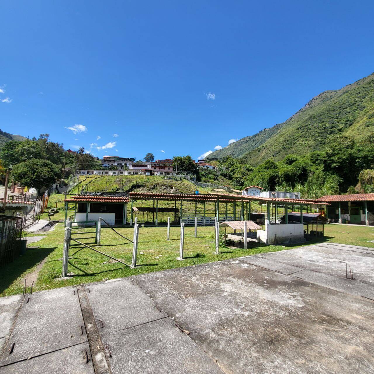#99601 - HOTEL para Venta en La Puerta - T