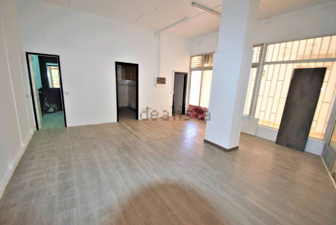 #3044 - LOCAL COMERCIAL para Venta en Arona - Canarias