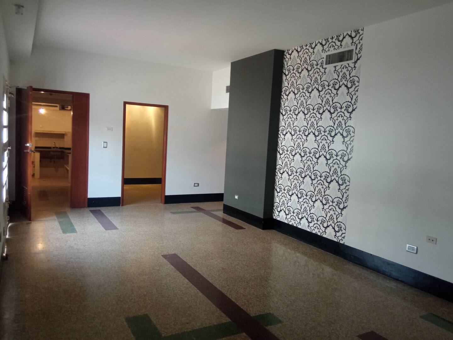 #3160 - CASA COMERCIAL para Venta en Maracaibo - V