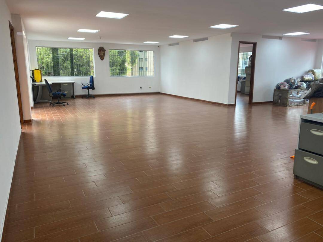 #5129 - LOCAL COMERCIAL para Venta en Caracas - A