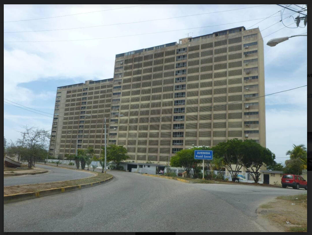 #3866 - APARTAMENTO para Venta en Porlamar - O