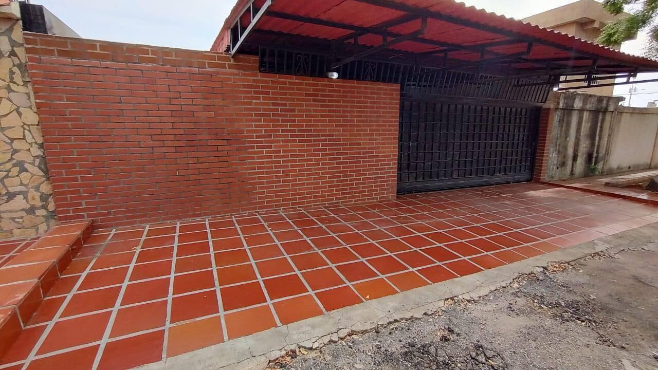 #4598 - CONJUNTO CERRADO para Venta en Maracaibo - V