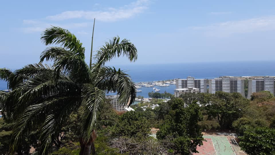 #5068 - APARTAMENTO para Venta en La Guaira - X