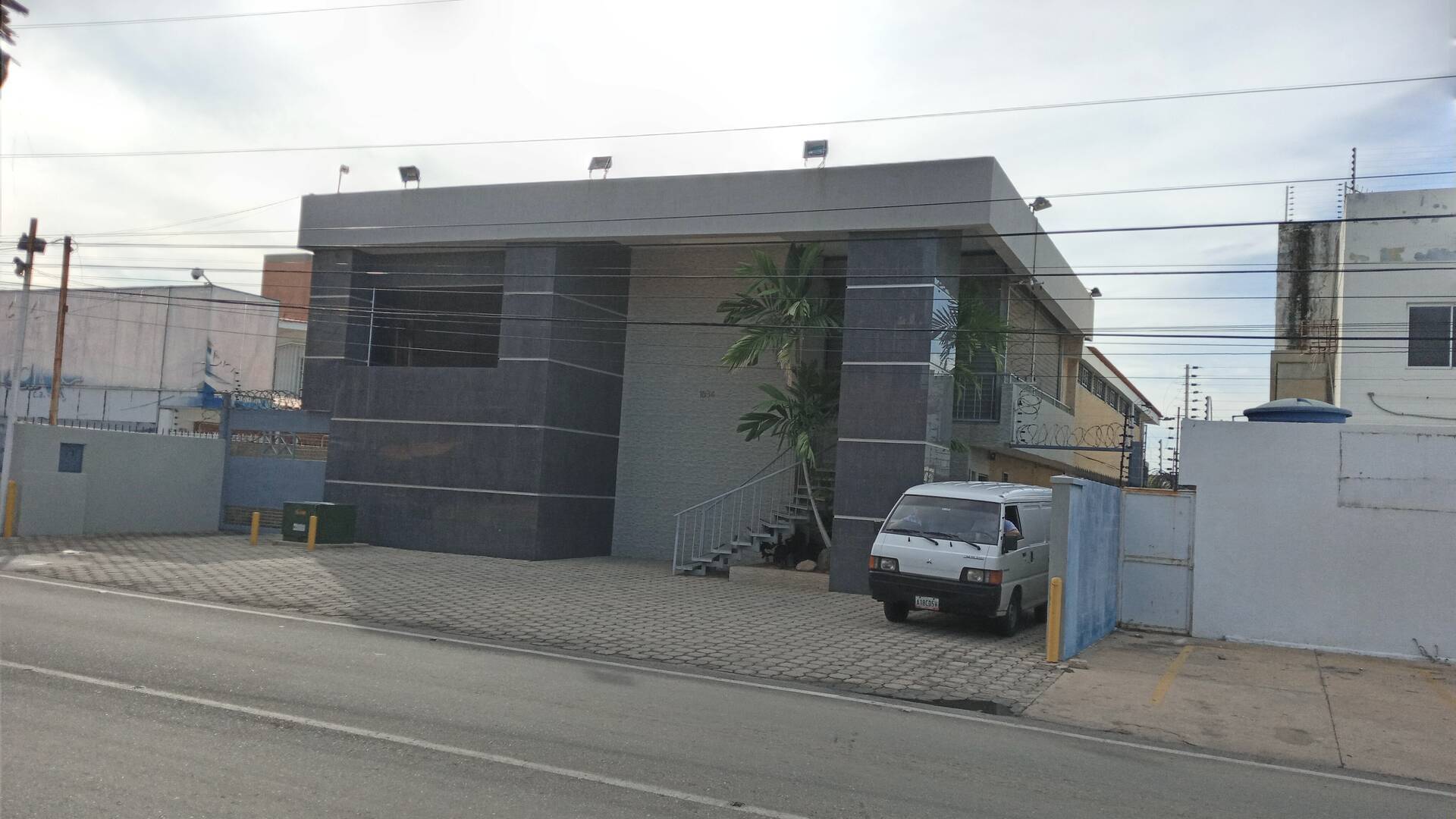 FACHADA