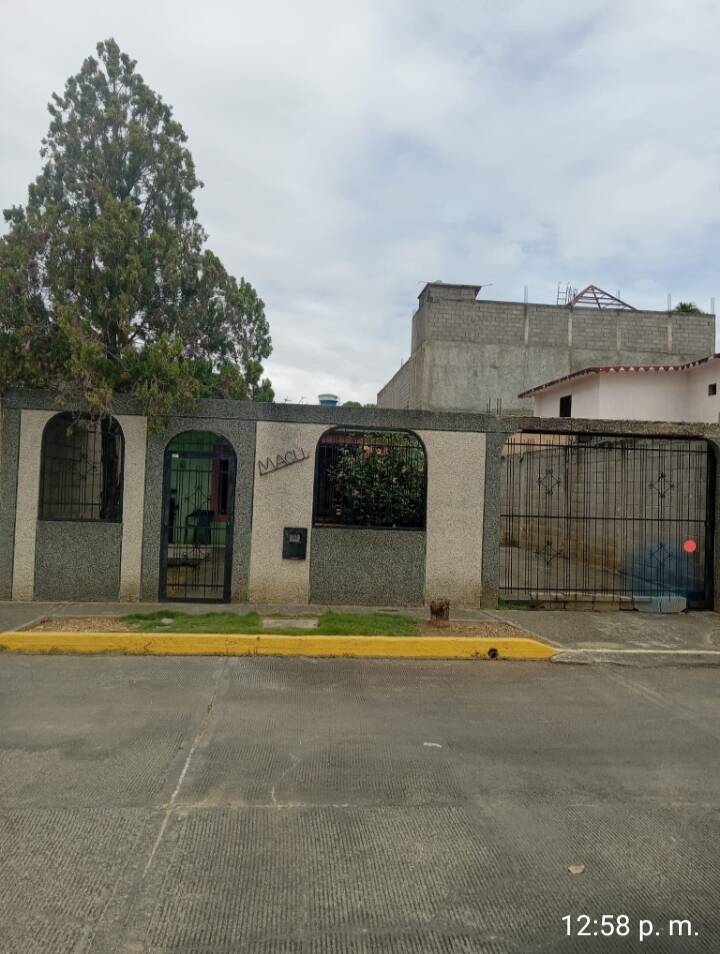 #5781 - CASA para Venta en Charallave - M