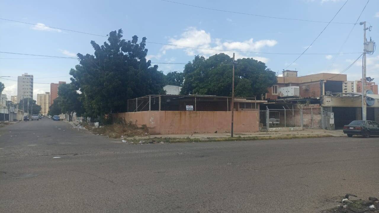 #6712 - CASA COMERCIAL para Alquiler en Maracaibo - V