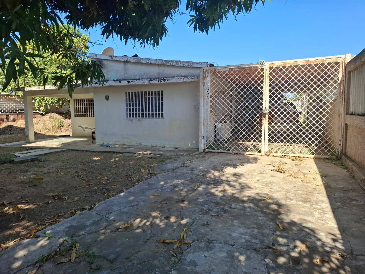 #6740 - TERRENO para Venta en Cabimas - V