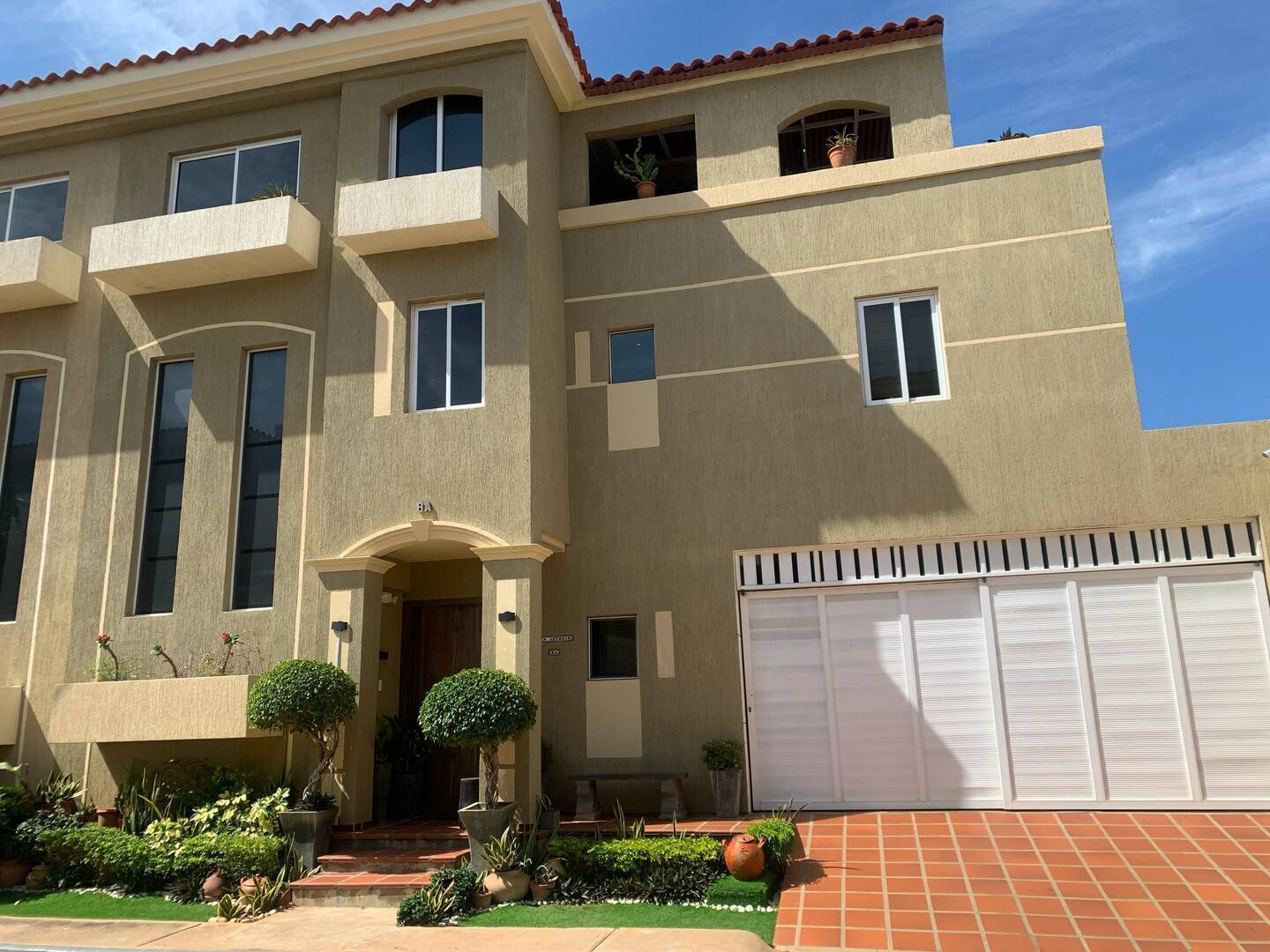 #67833 - CONJUNTO CERRADO para Venta en Maracaibo - V