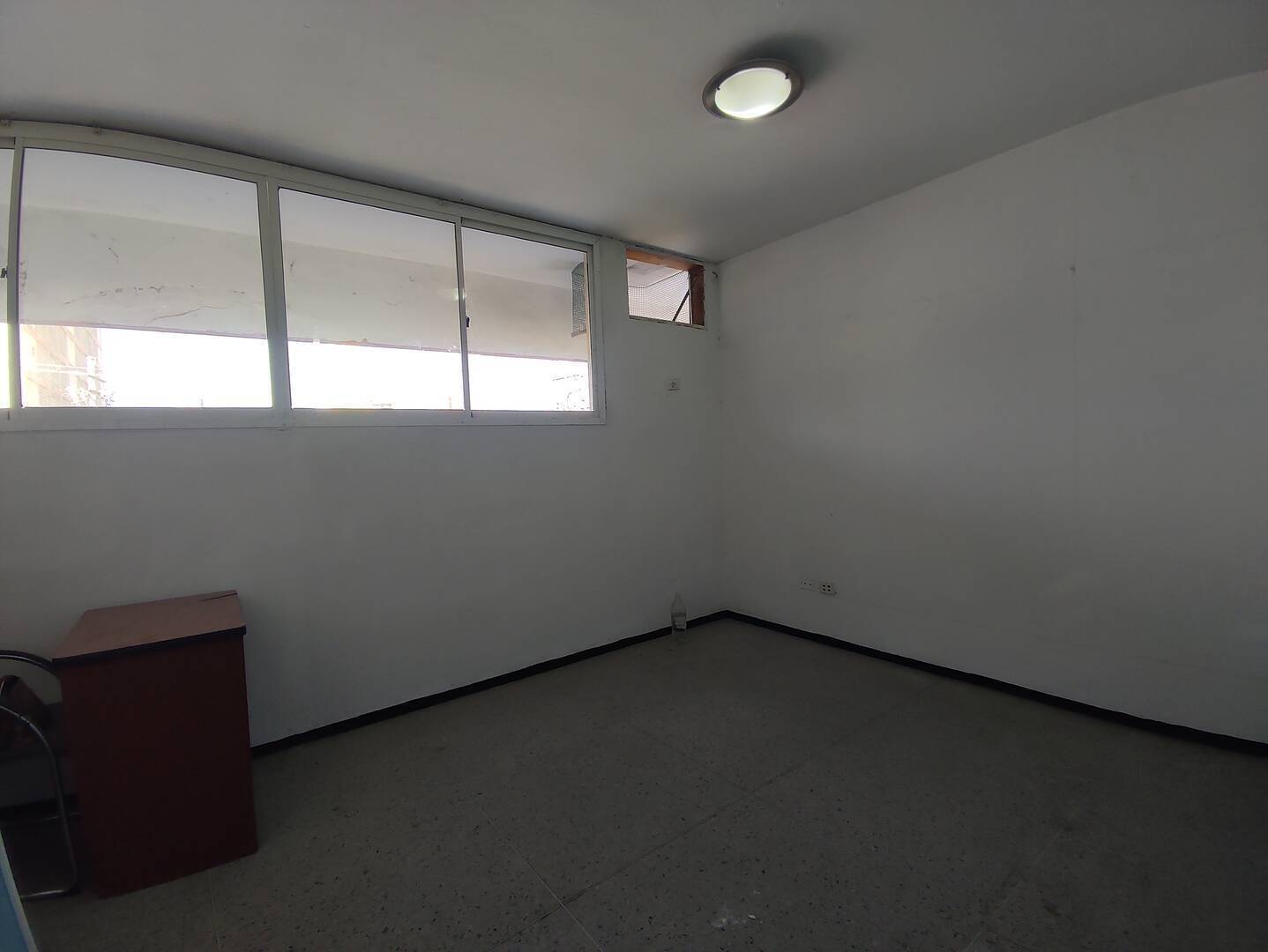 #6793 - OFICINA para Alquiler en Maracaibo - V