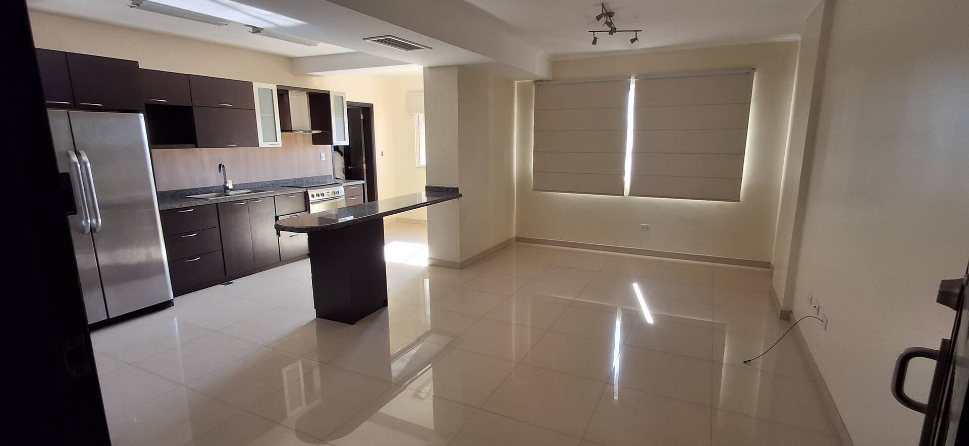 #6803 - APARTAMENTO para Alquiler en Maracaibo - V