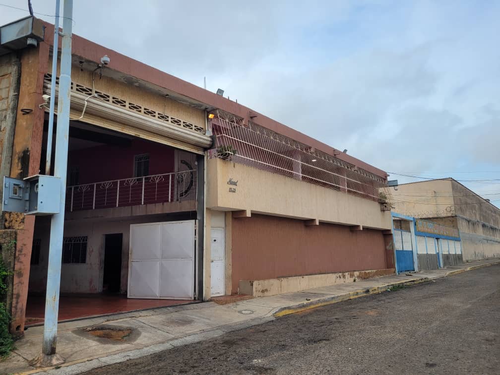 #6897 - GALPÓN / BODEGA para Venta en Maracaibo - V