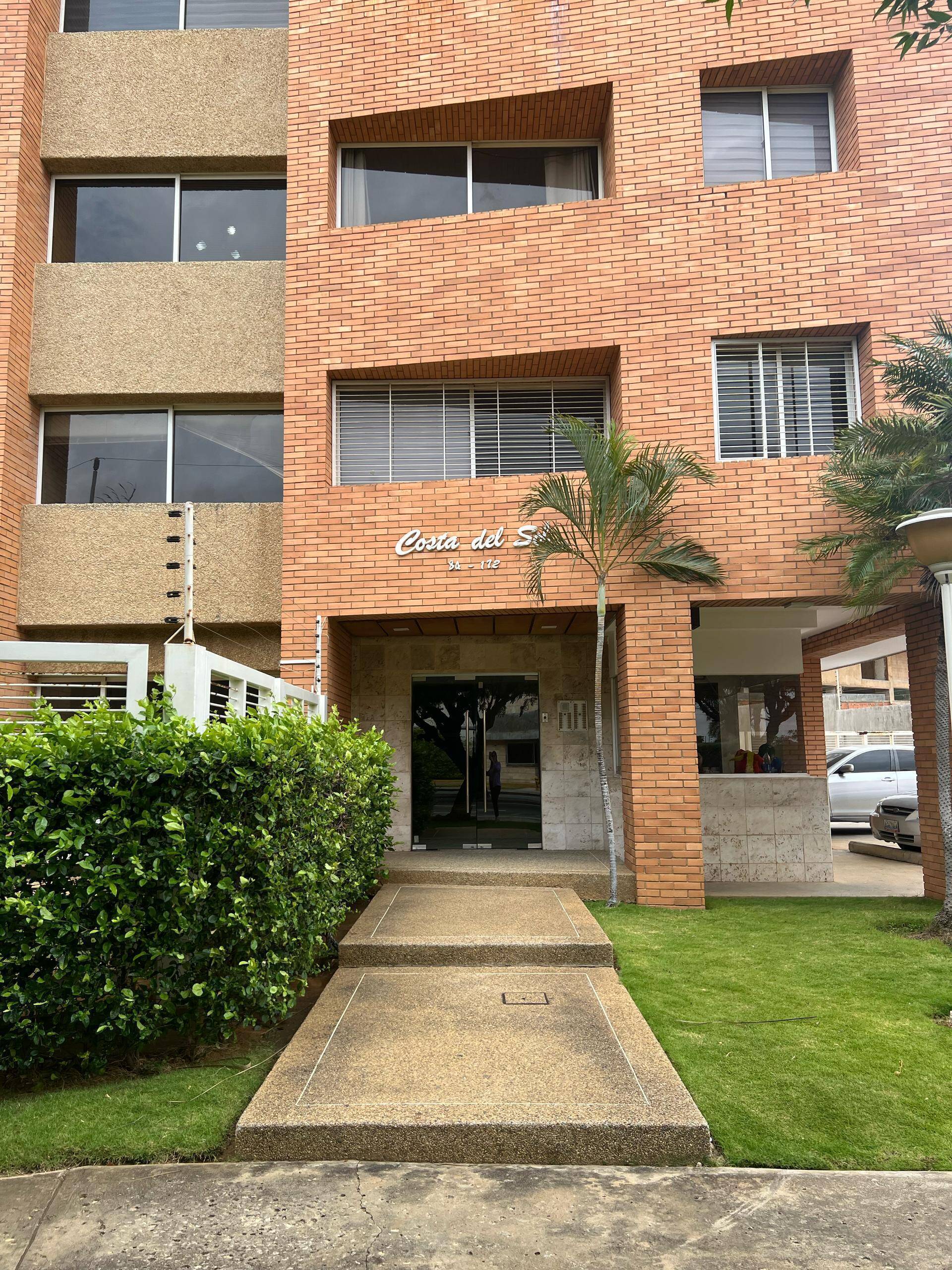 #7018 - APARTAMENTO para Alquiler en Maracaibo - V