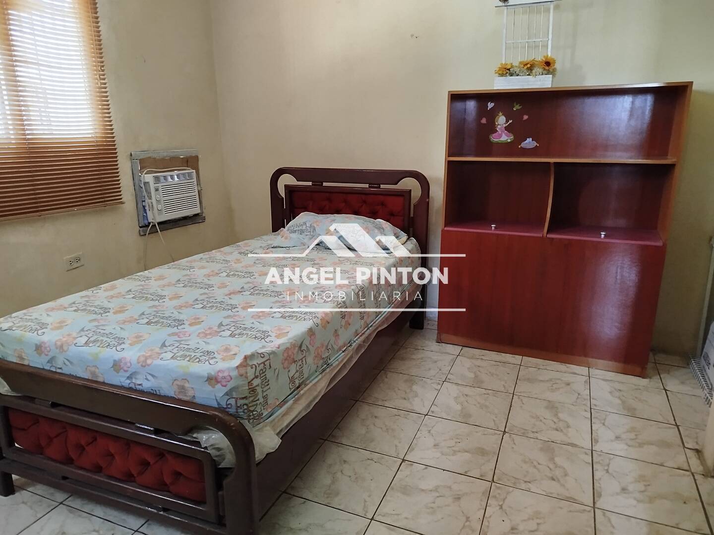 #0811 - HABITACIÓN para Alquiler en Maracaibo - V