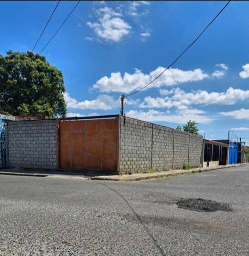 #7250 - TERRENO para Venta en Acarigua - P