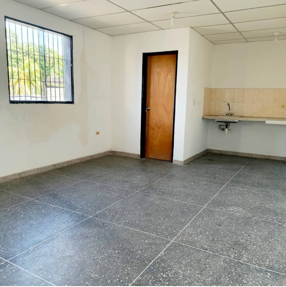 #7360 - CONSULTORIO para Alquiler en Acarigua - P