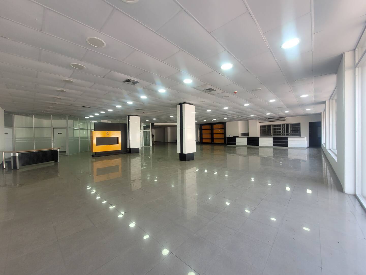 #7703 - LOCAL COMERCIAL para Alquiler en Maracaibo - V