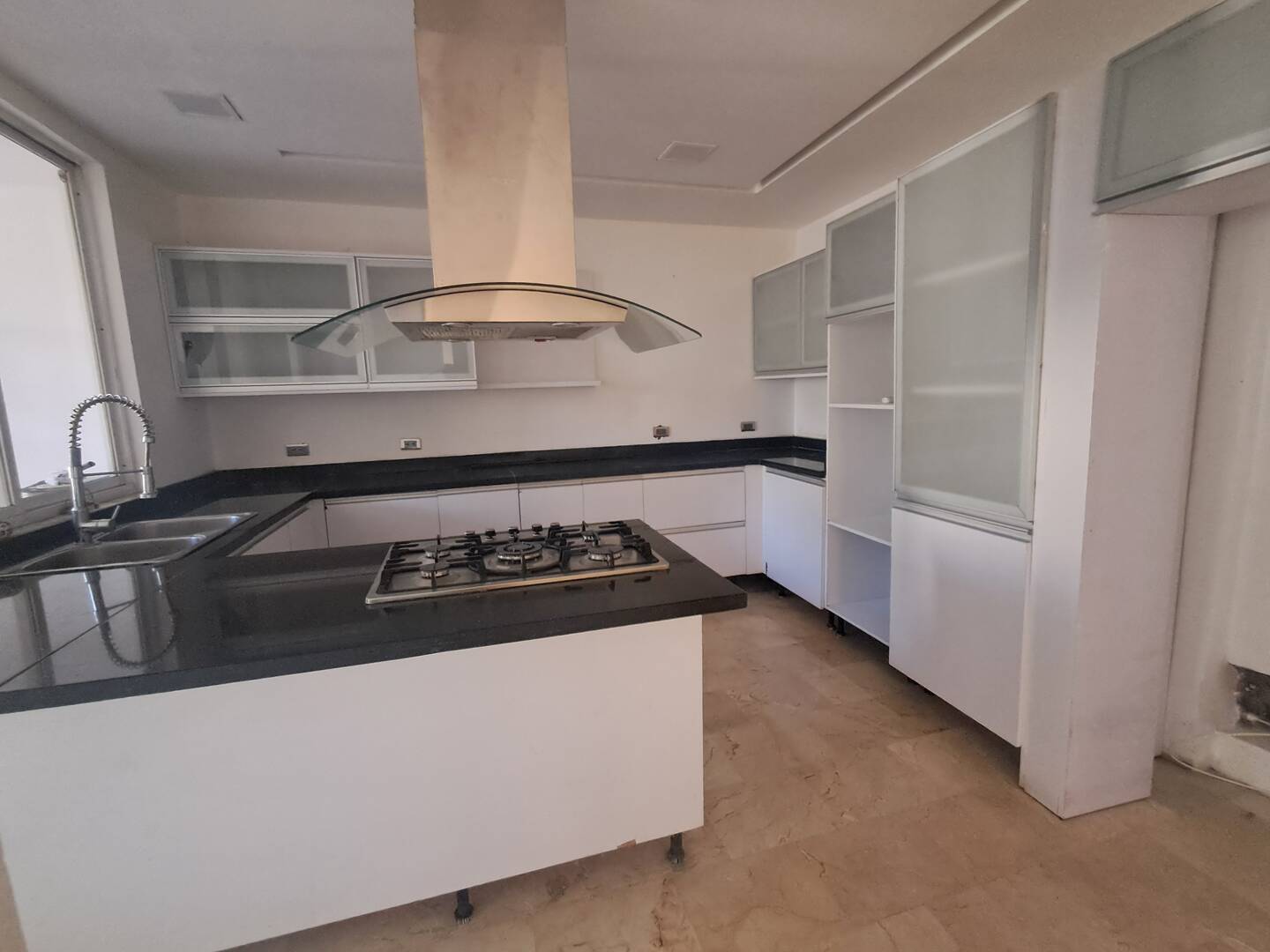 #03037 - CASA COMERCIAL para Venta en Maracaibo - V