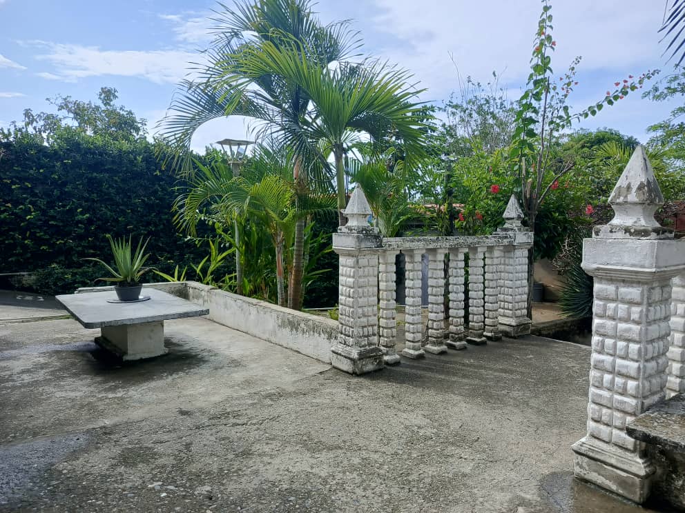 #7849 - CASA para Venta en Higuerote - M