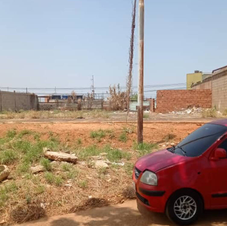 #7886 - TERRENO para Venta en Maracaibo - V