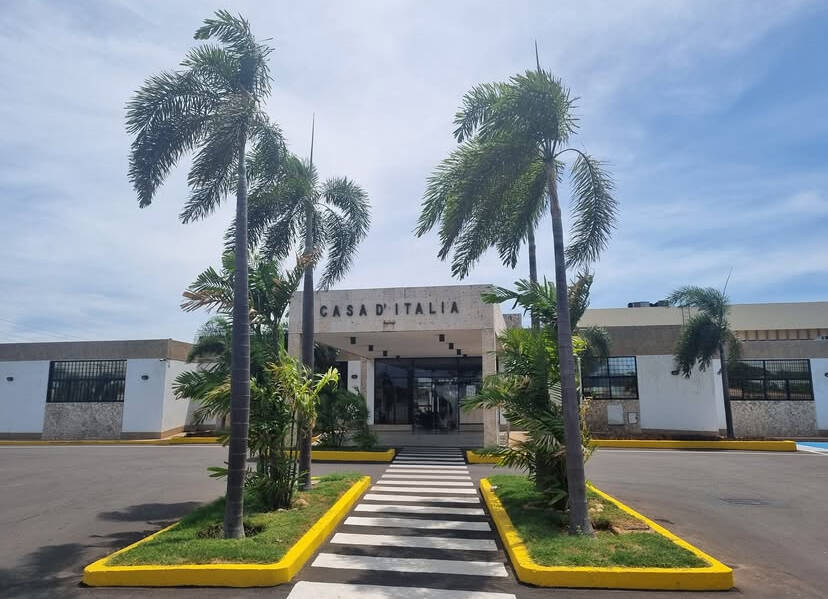 #7913 - CLUB SOCIAL para Venta en Maracaibo - V