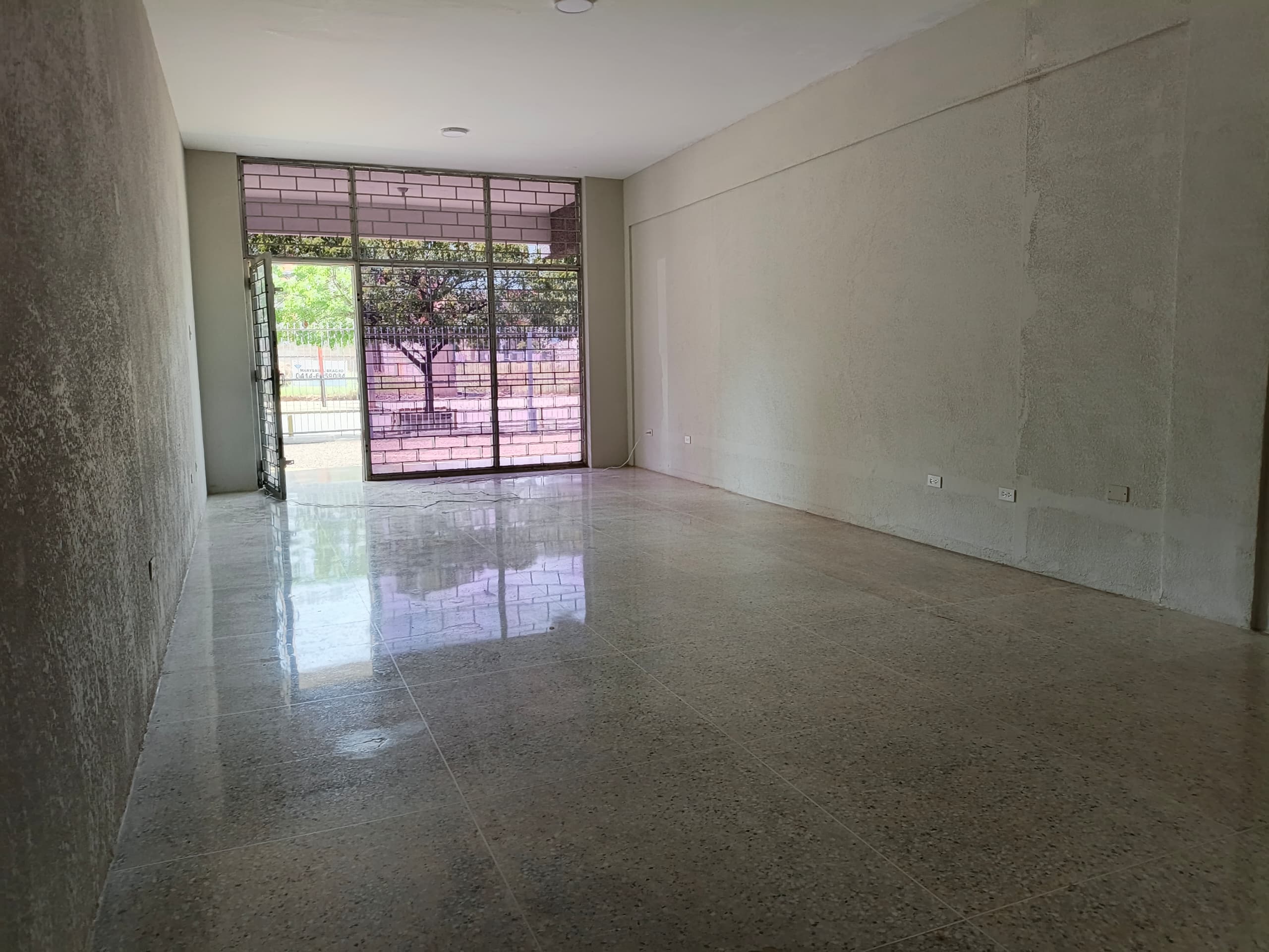 #0898 - LOCAL COMERCIAL para Alquiler en Maracaibo - V