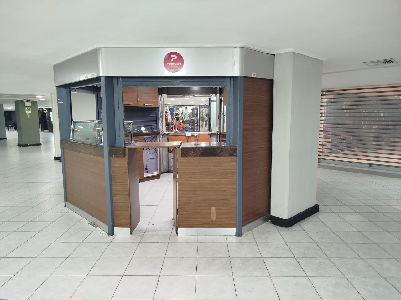 #8355 - LOCAL COMERCIAL para Venta en Maracaibo - V