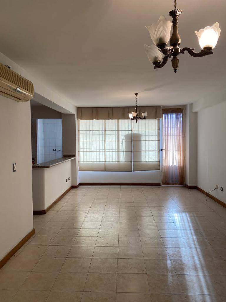#8385 - APARTAMENTO para Venta en Barquisimeto - K