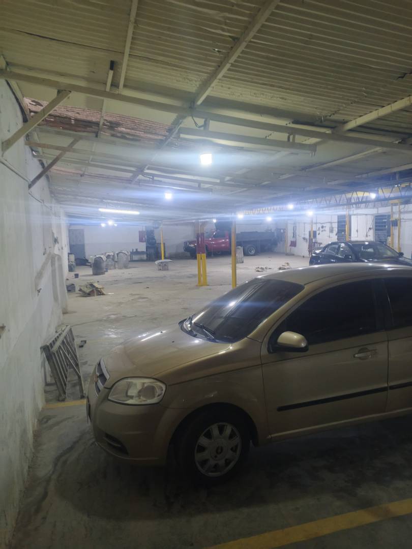 #8423 - FONDO DE COMERCIO para Venta en Caracas - A