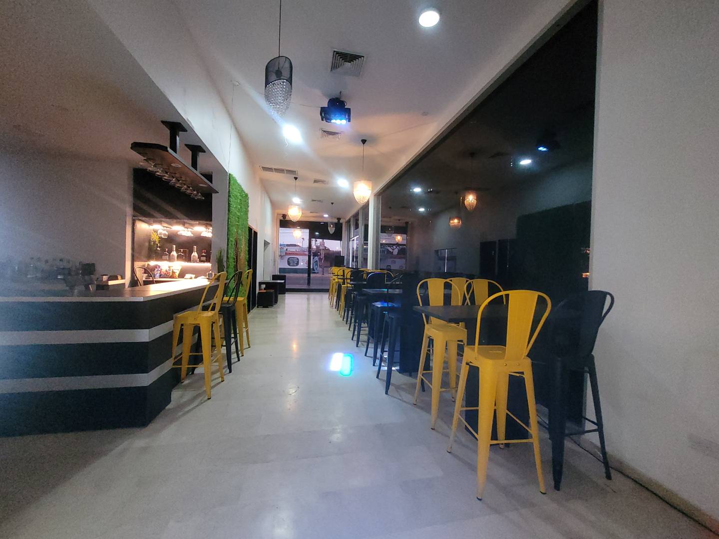 #8463 - LOCAL COMERCIAL para Alquiler en Maracaibo - V