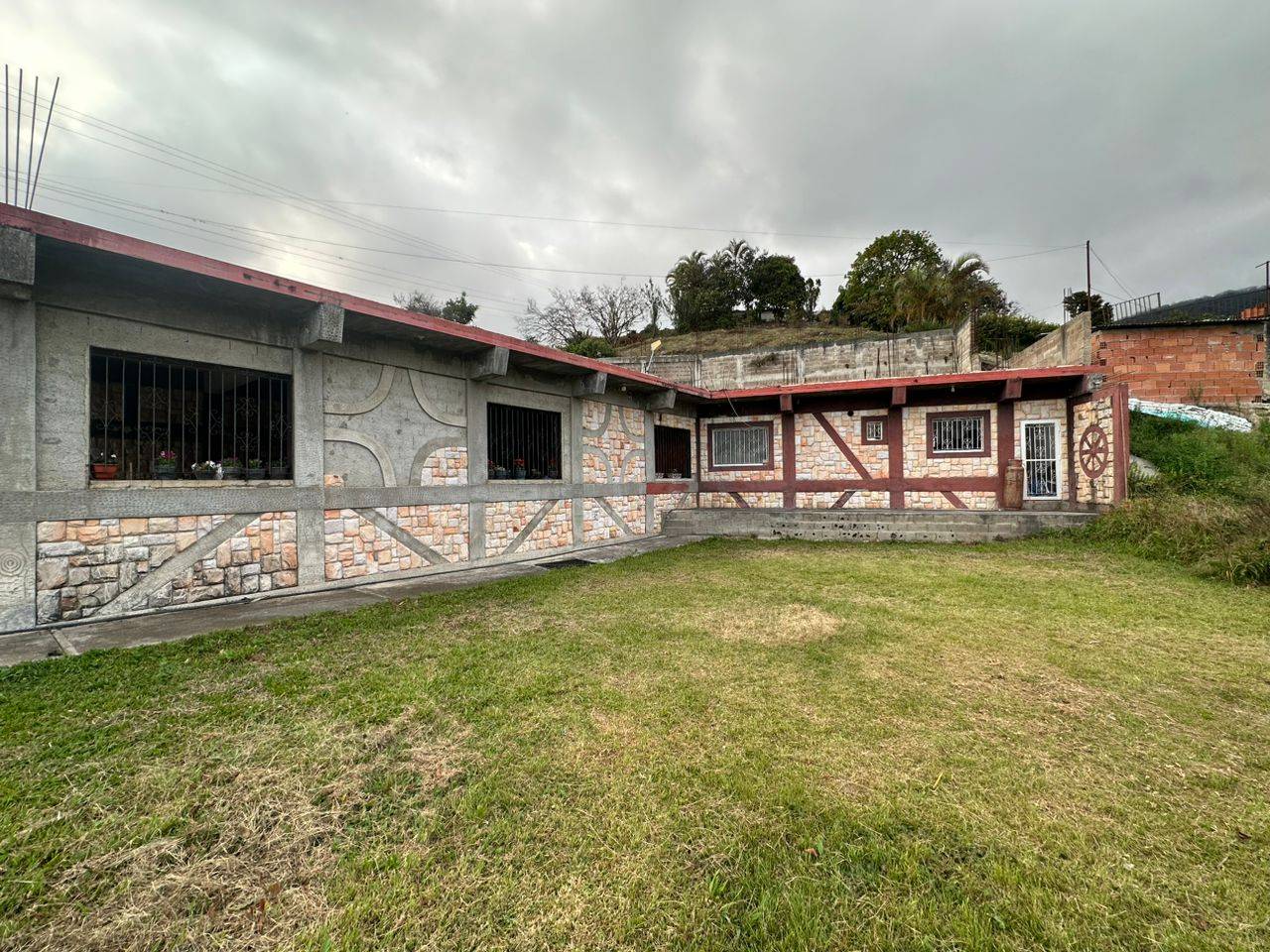 #8476 - CASA para Venta en Colonia Tovar - D