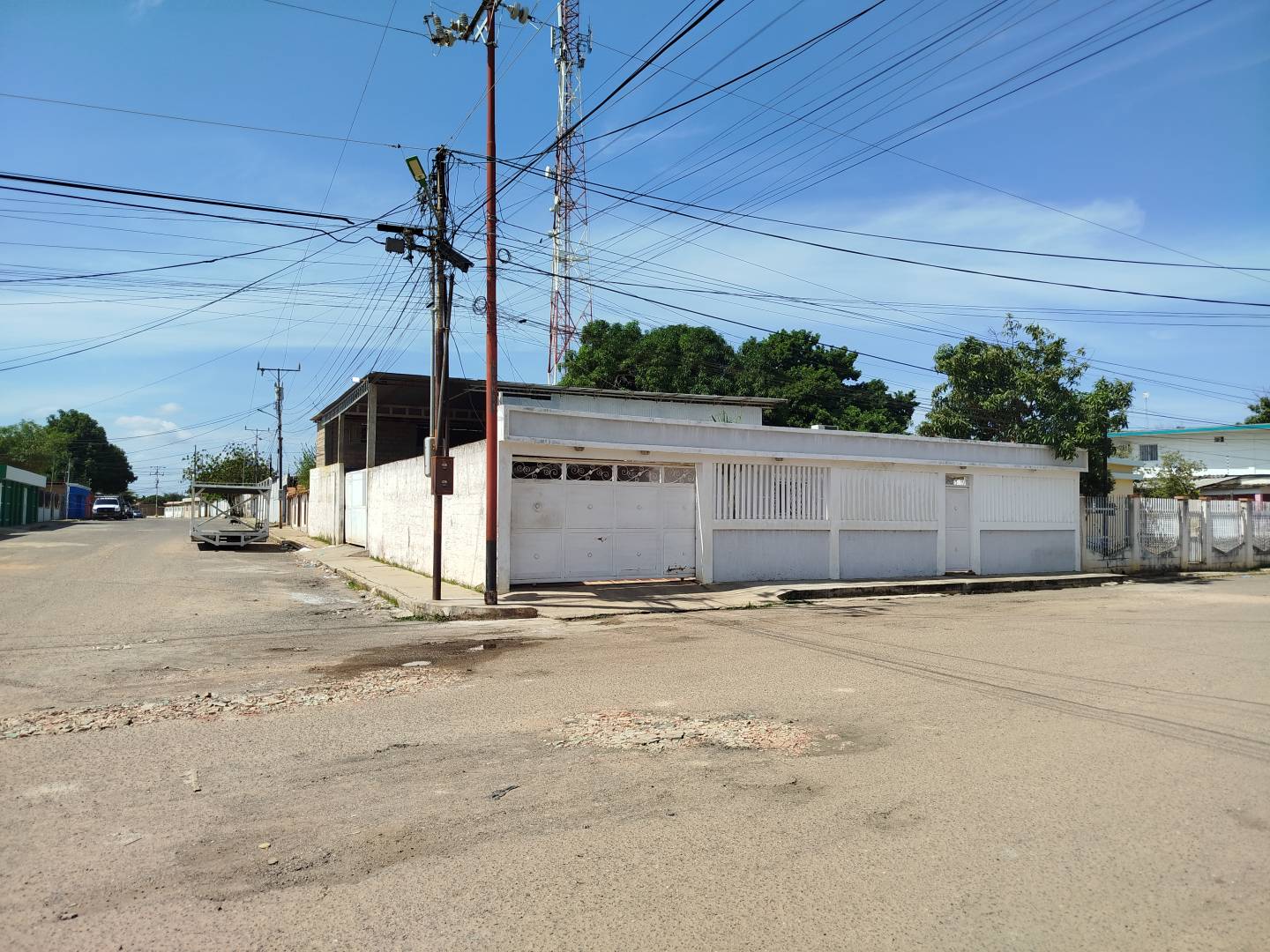 #8512 - CASA COMERCIAL para Venta en Maracaibo - V