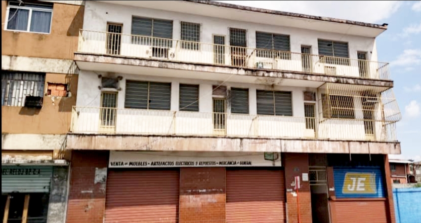 #8519 - EDIFICIO COMERCIAL para Venta en Acarigua - P