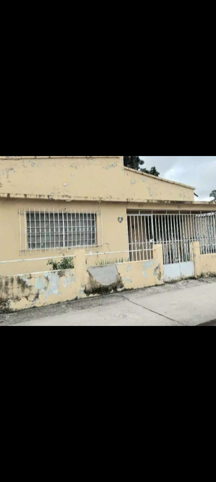 #8592 - CASA para Venta en Acarigua - P