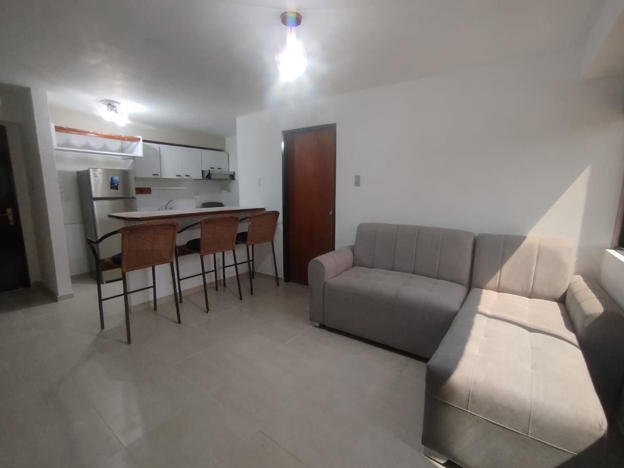 #8402 - APARTAMENTO para Alquiler en Maracaibo - V