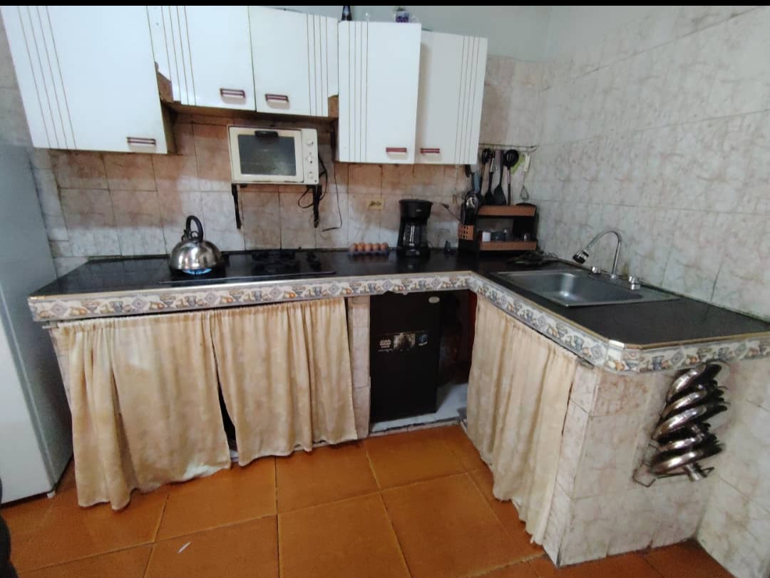 #8582 - CASA para Venta en Caracas - A