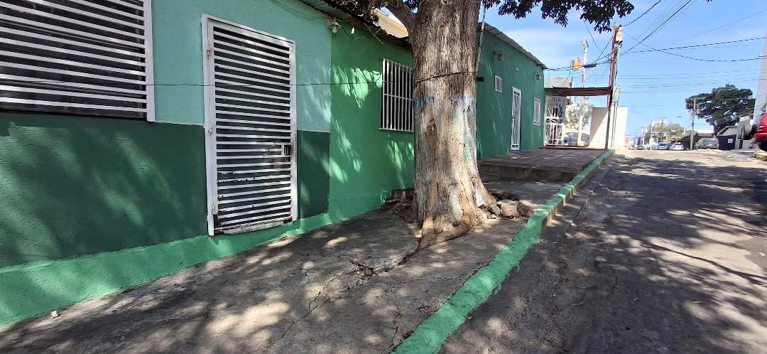 #8612 - CASA COMERCIAL para Venta en Maracaibo - V