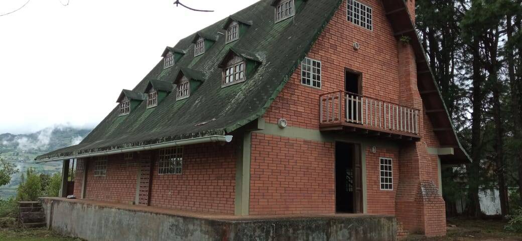 #8650 - CHALET para Venta en Trujillo - T