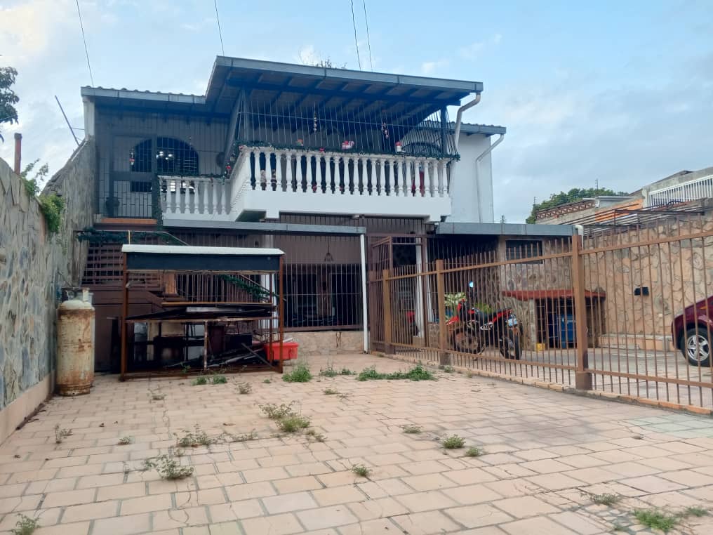 #8663 - CASA para Venta en Barquisimeto - K