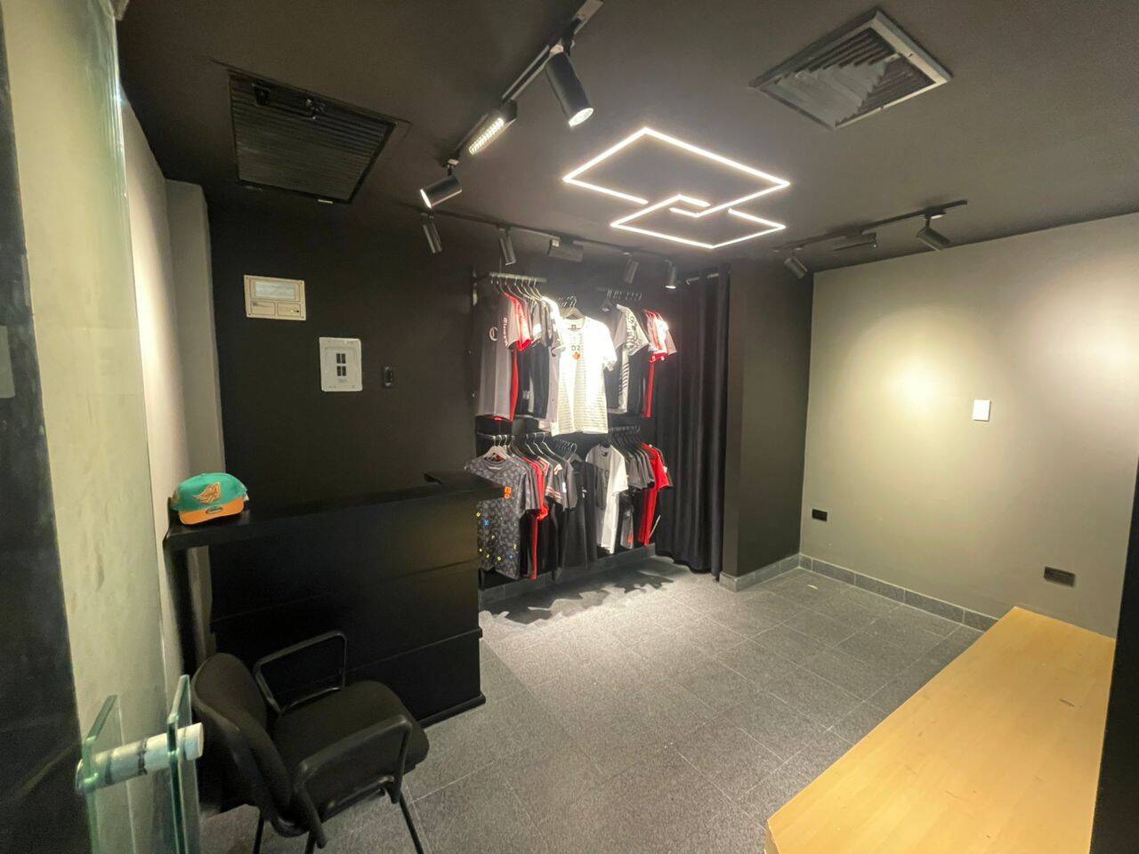 #8688 - LOCAL COMERCIAL para Alquiler en Maracaibo - V