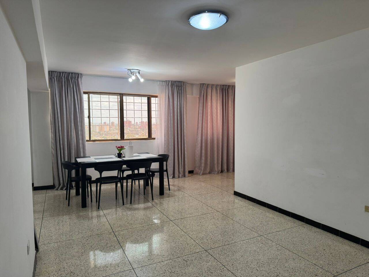 #8689 - APARTAMENTO para Venta en Maracaibo - V