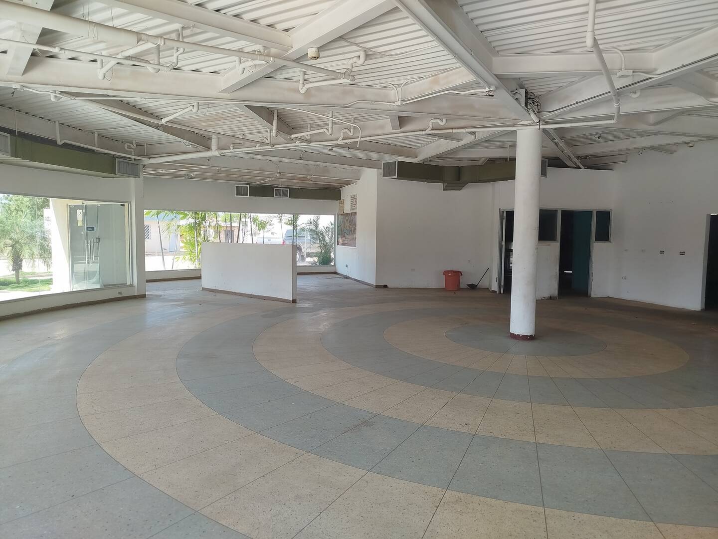 #8717 - LOCAL COMERCIAL para Alquiler en Maracaibo - V