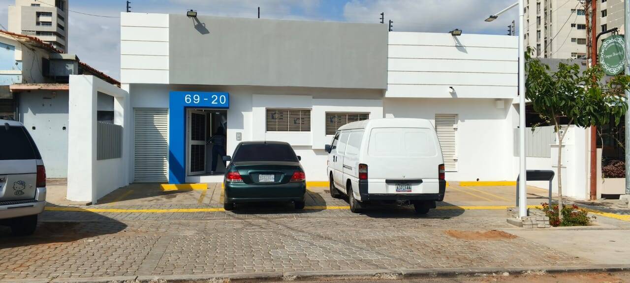 #8739 - OFICINA para Alquiler en Maracaibo - V