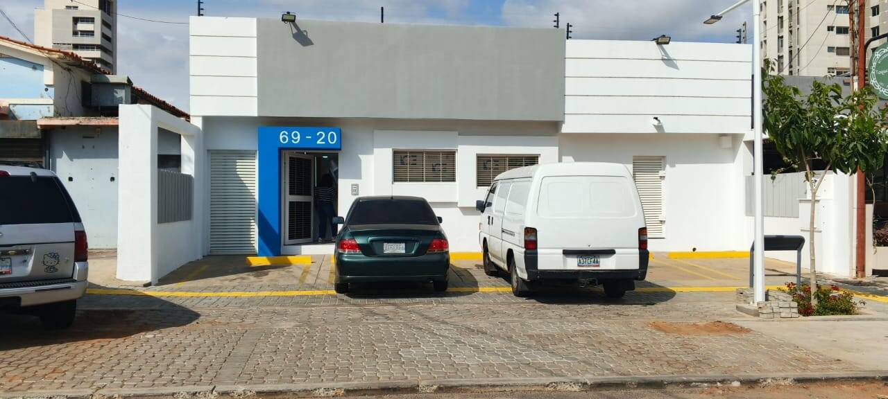 #8751 - OFICINA para Alquiler en Maracaibo - V