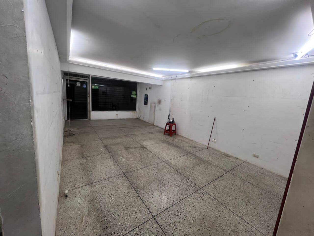 #8859 - LOCAL COMERCIAL para Venta en Maracaibo - V