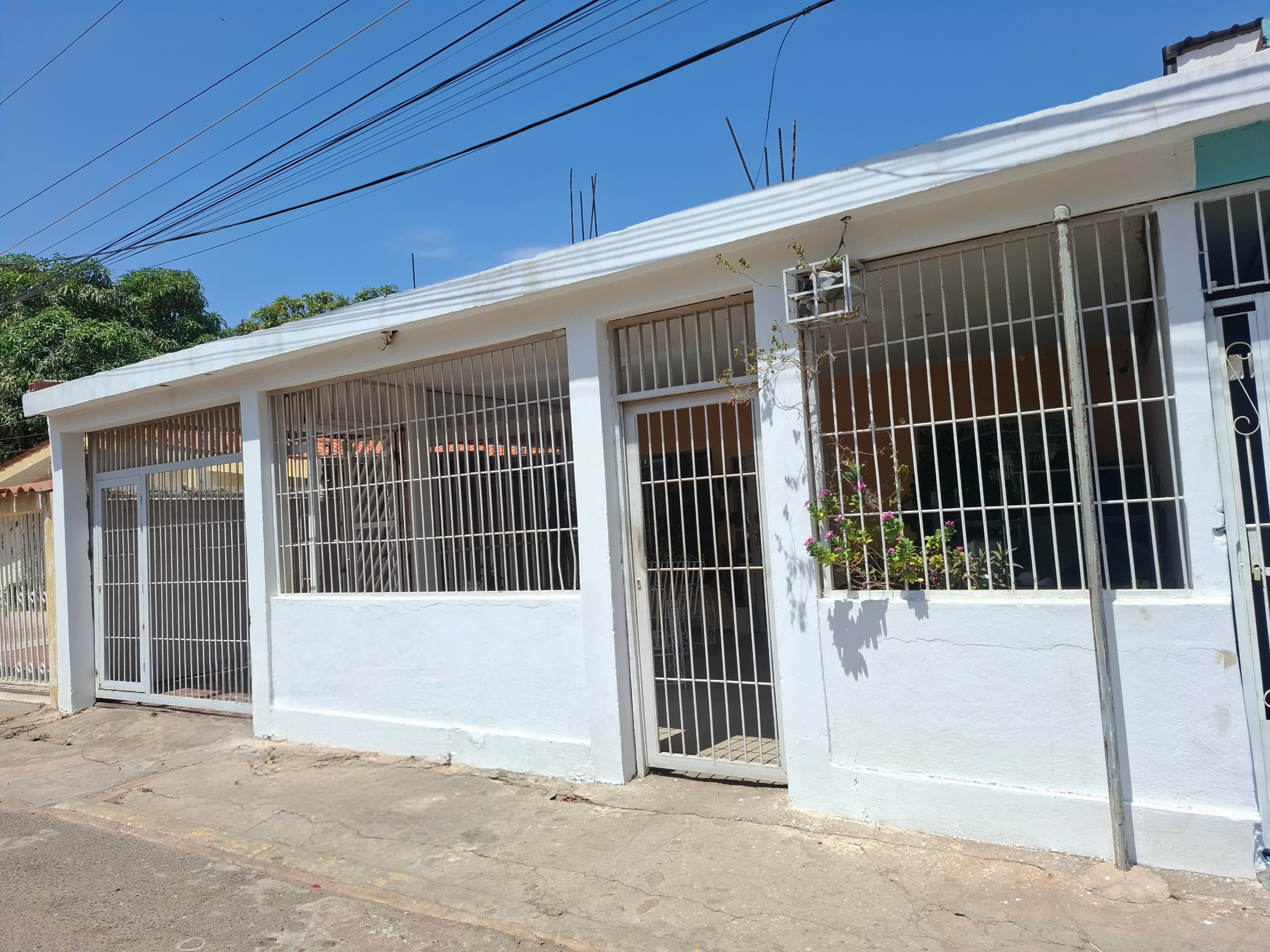 #8893 - CASA para Venta en Maracaibo - V